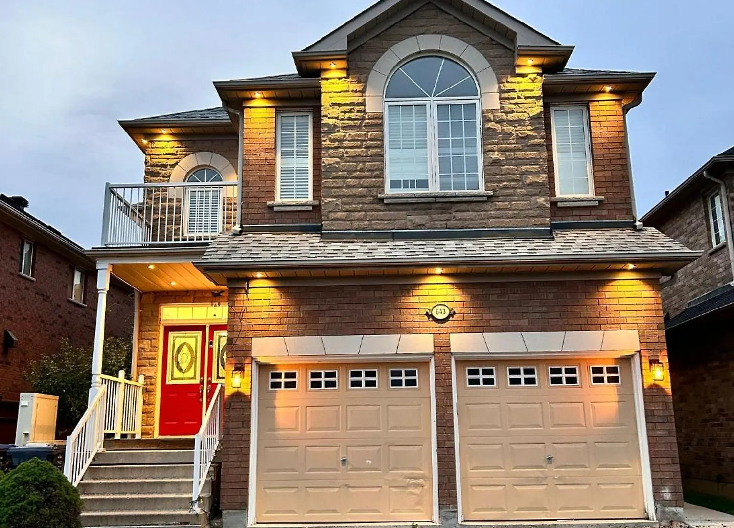 Spacious Detached House In Mississauga Holiday home